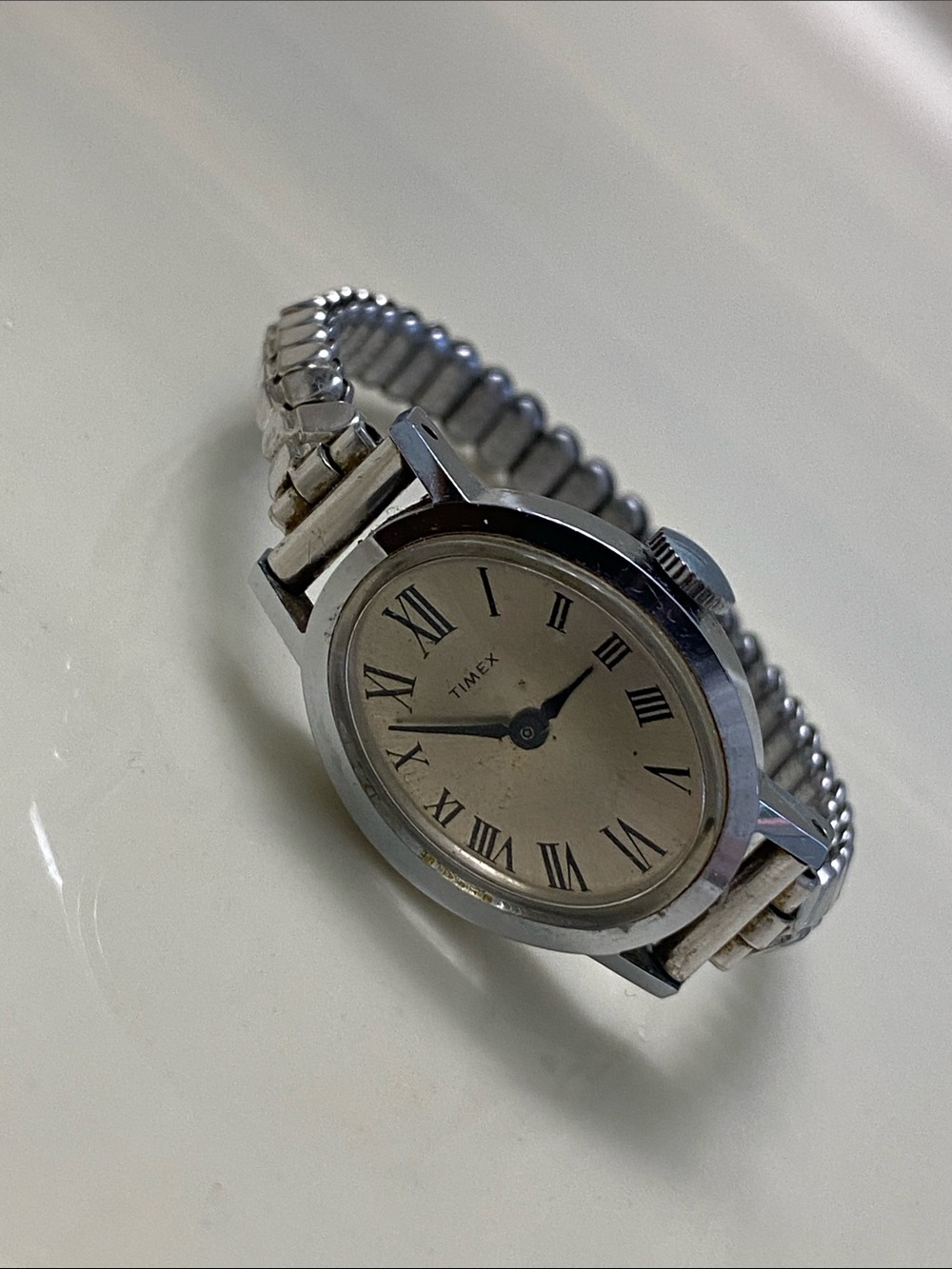 Vintage Timex Silver Roman Numeral Ladies Stretch Band Watch